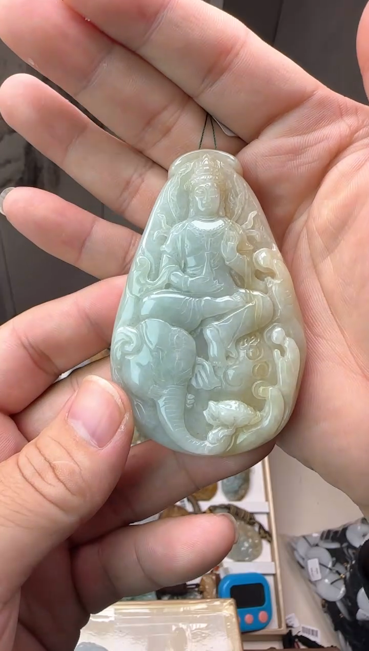 吊坠(不含链)未镶嵌翡翠米**香天然缅甸A货翡翠（普贤菩萨）