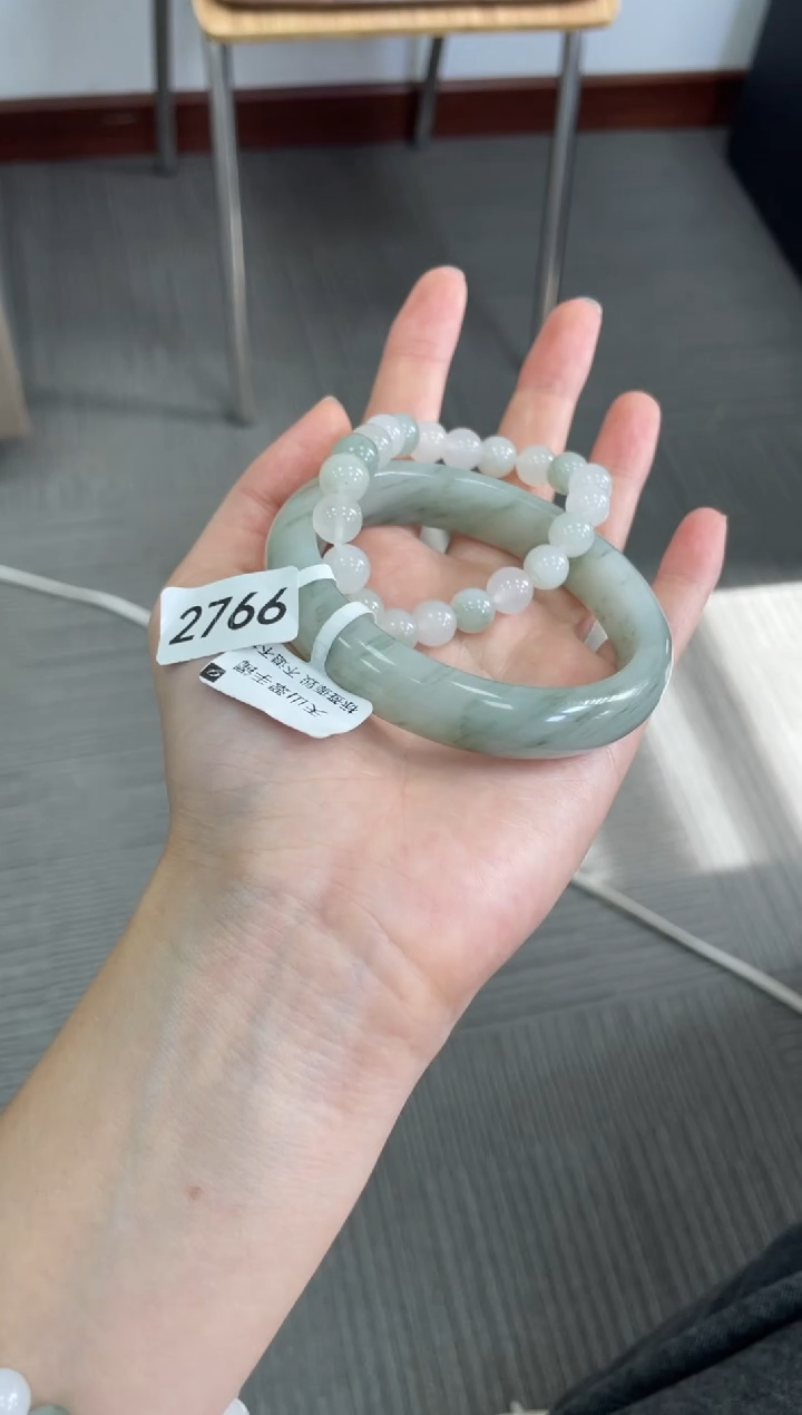 未镶嵌手镯石英质玉2766