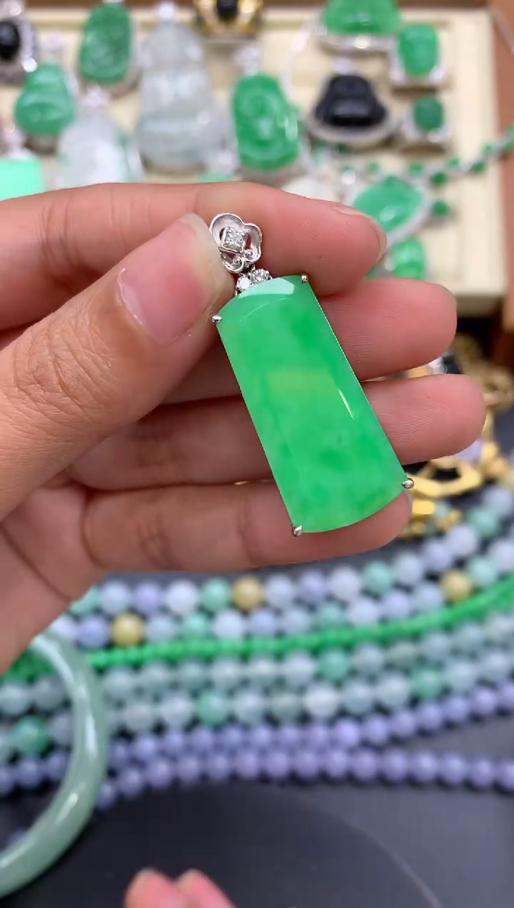 【闪购商品】翡翠颈饰18K金镶嵌377-中国好珍宝
