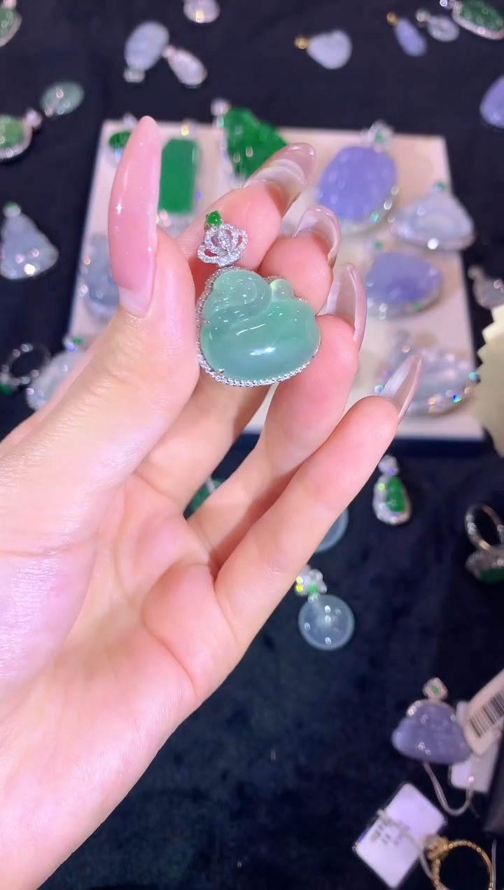 【闪购商品】翡翠吊坠(不含链)18K金镶嵌a148时尚