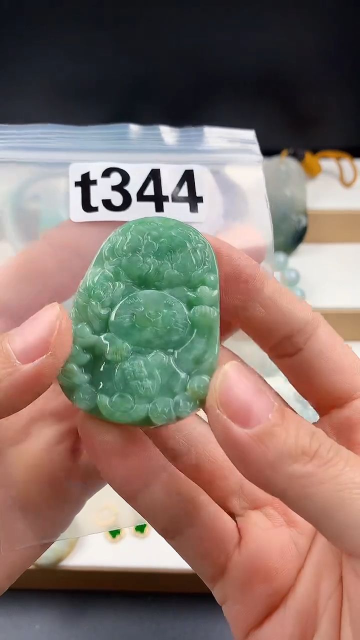 颈饰未镶嵌翡翠天然翡翠吊坠挂件