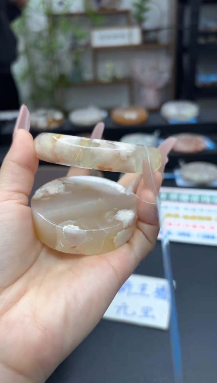 【闪购商品】石英质玉手镯未镶嵌A297(59圈赠送镯心)