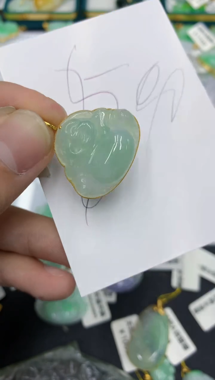 【闪购商品】翡翠颈饰18K金镶嵌11111111111