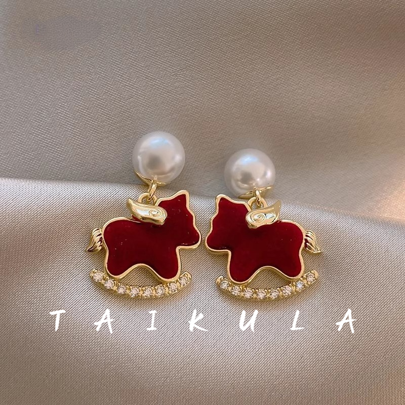 微镶小马珠珠耳环2026本命年红色耳钉女新款爆款高级感轻奢耳饰品