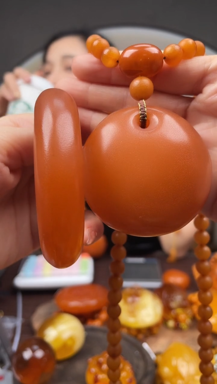 【闪购商品】琥珀裸石未镶嵌首饰 假1赔4 （多样性发货1件（微瑕