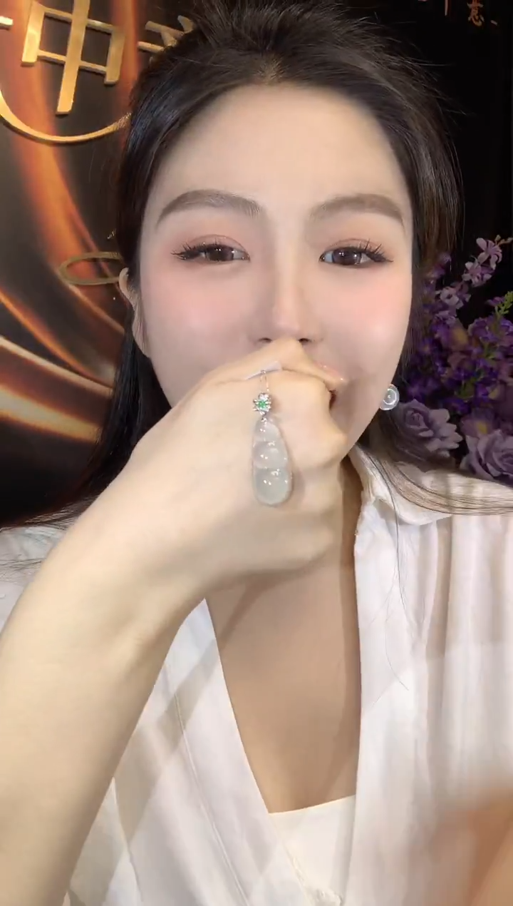 吊坠(不含链)18K金镶嵌翡翠A12翡翠