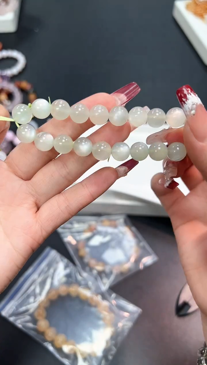 【闪购商品】水晶手串未镶嵌32W多样性发其一1条默认微瑕