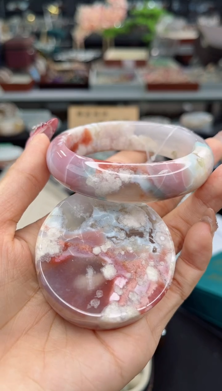 【闪购商品】石英质玉手镯未镶嵌56圈口（赠品镯心）3S996