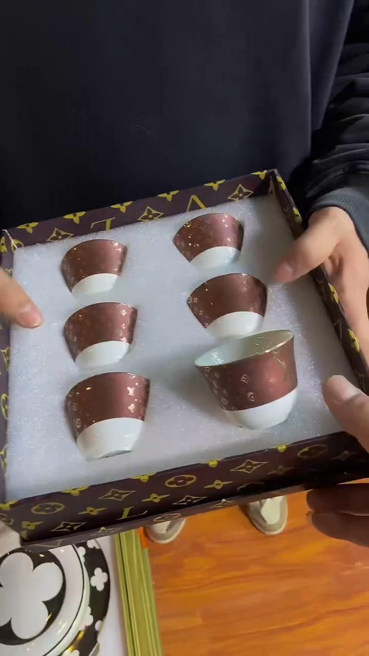 【闪购商品】鸿辉家品牌瓷器，京东包邮！