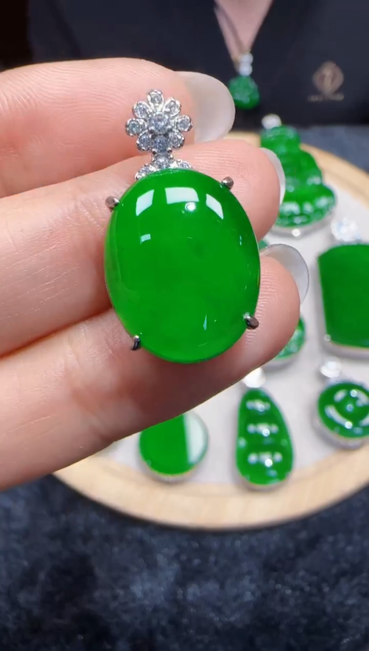 未镶嵌定制翡翠翡翠吊坠160