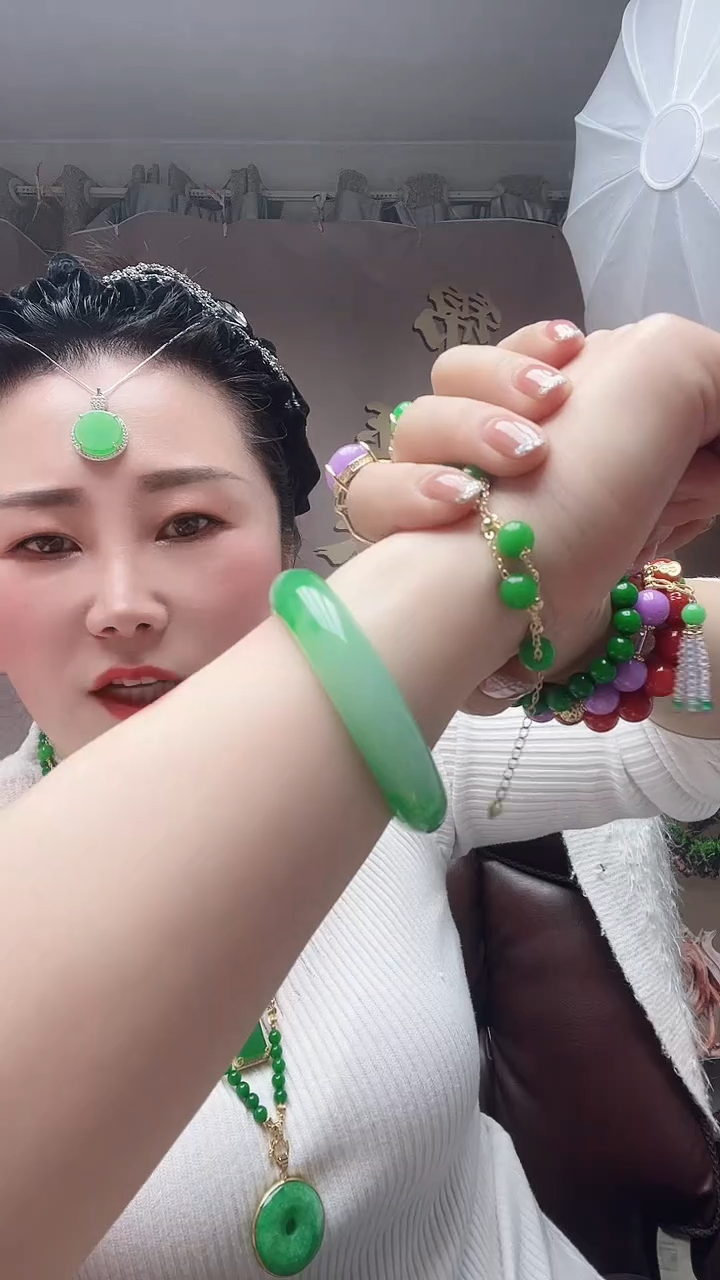 【闪购商品】翡翠手镯未镶嵌S2号58圈口