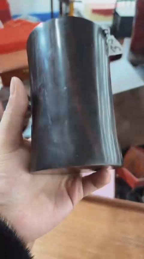 【闪购商品】香榧木DHSZ  素面笔筒   318