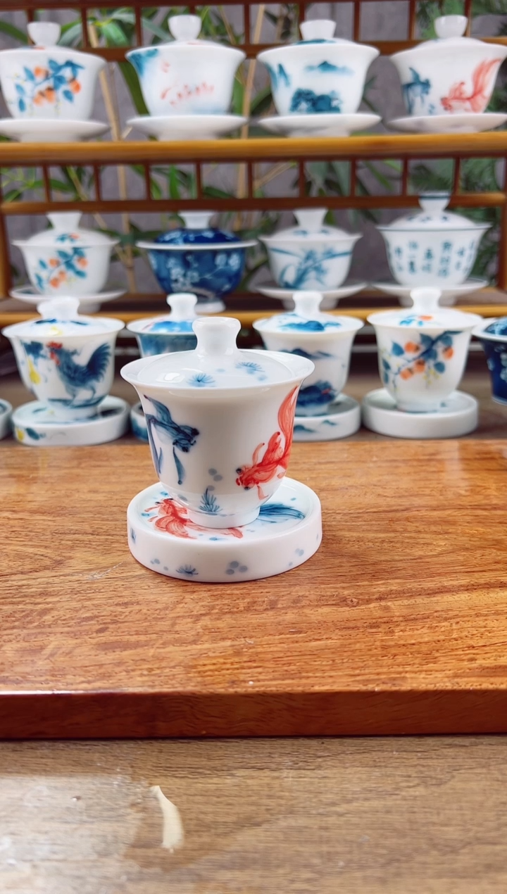 【闪购商品】微瑕红蓝锦鲤美人备+小盖置