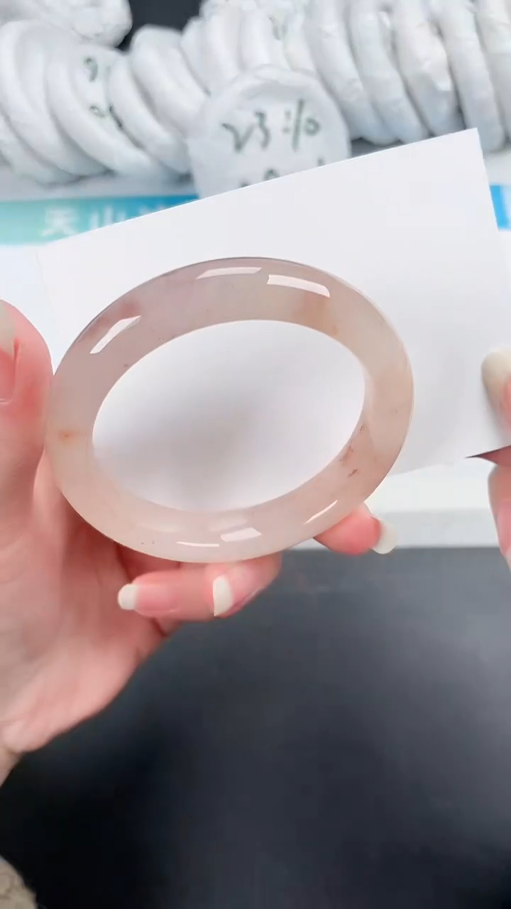 【闪购商品】石英质玉手镯未镶嵌358-54