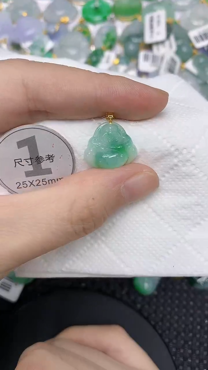 颈饰18K金镶嵌翡翠1111111111