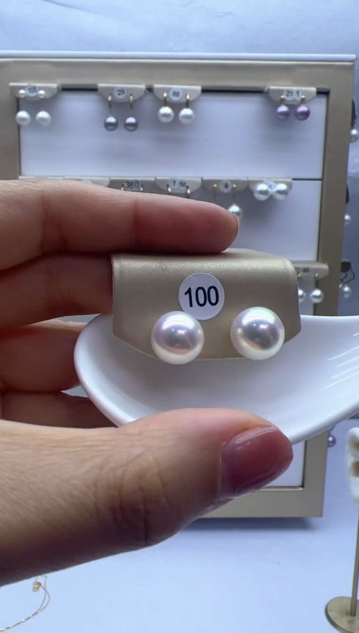 【闪购商品】淡水珍珠耳饰18K金镶嵌100