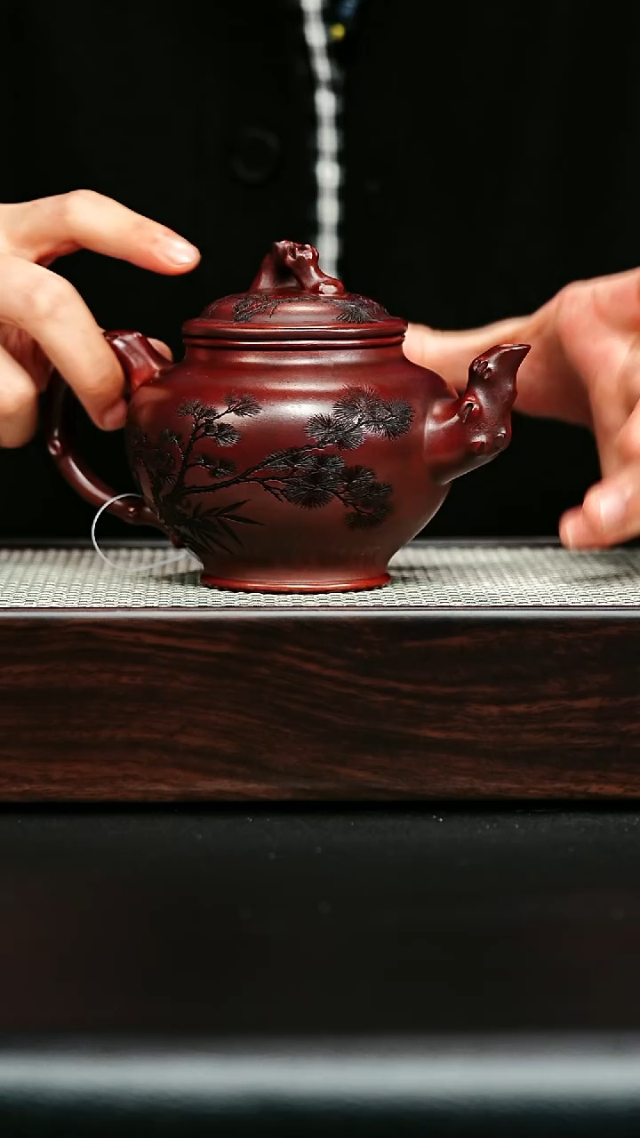 茶壶紫砂宜兴紫砂 报春 龙山古乌泥 吴国政h402