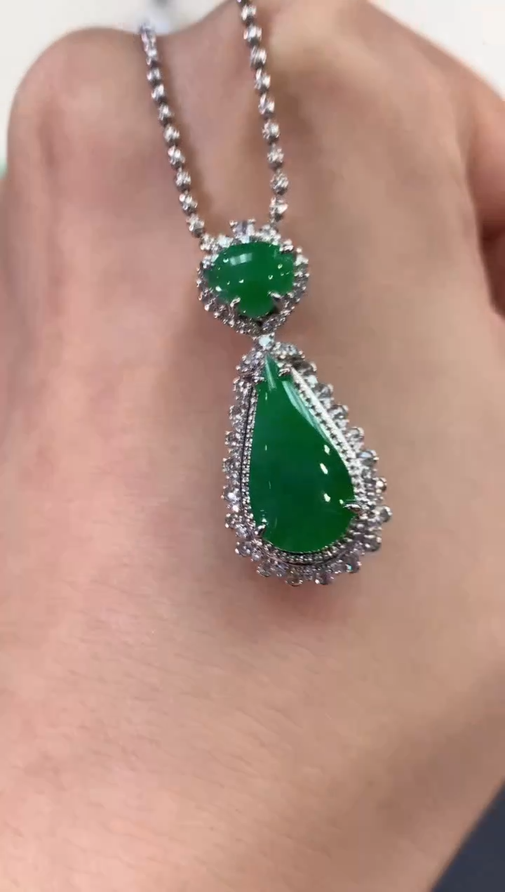 【闪购商品】翡翠吊坠(不含链)18K金镶嵌B212