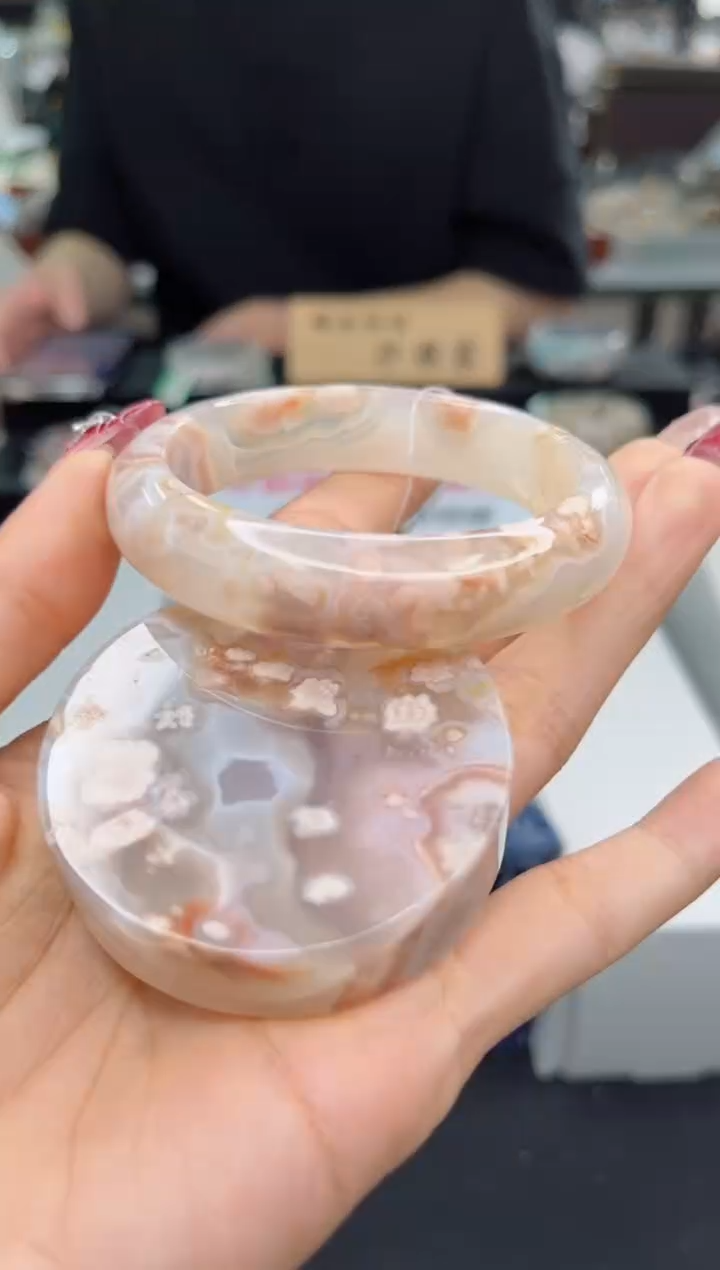 【闪购商品】石英质玉手镯未镶嵌55圈口（赠品镯心）1491125