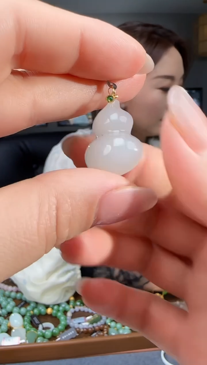 和田玉18K金镶嵌吊坠(不含链)1