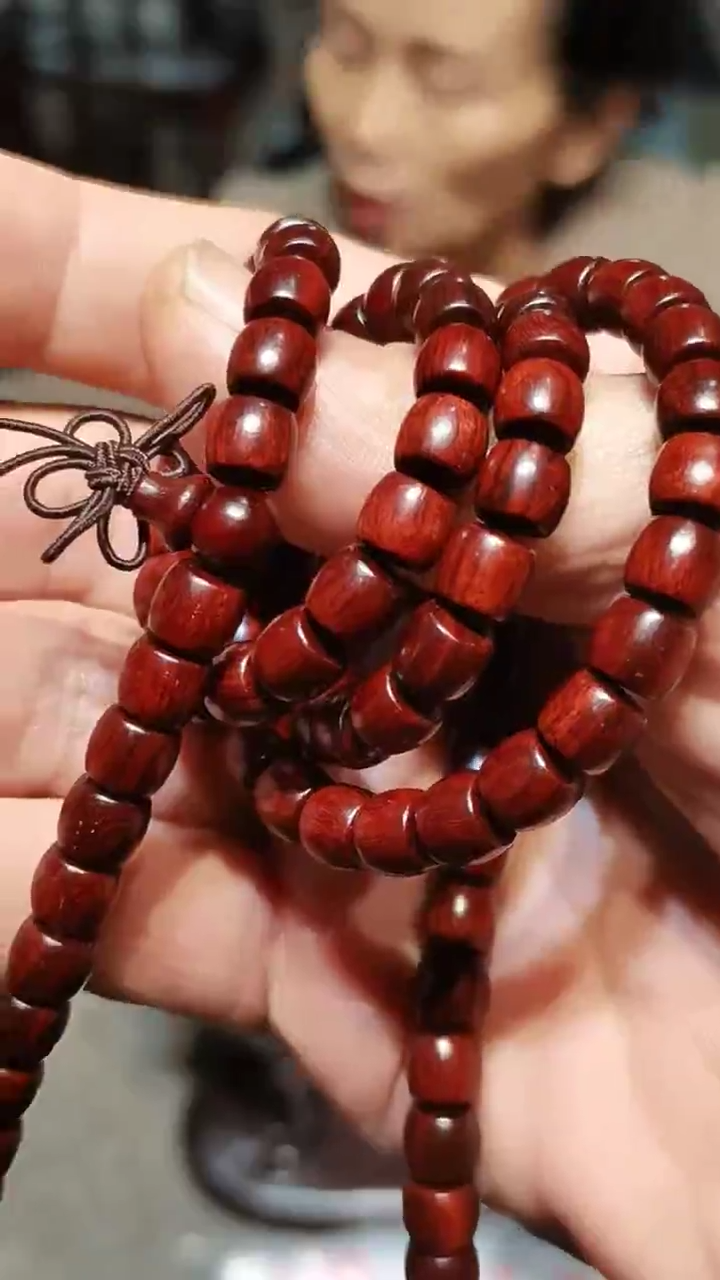 木(****谓印度小叶紫檀檀香紫檀，颗0.8,108颗