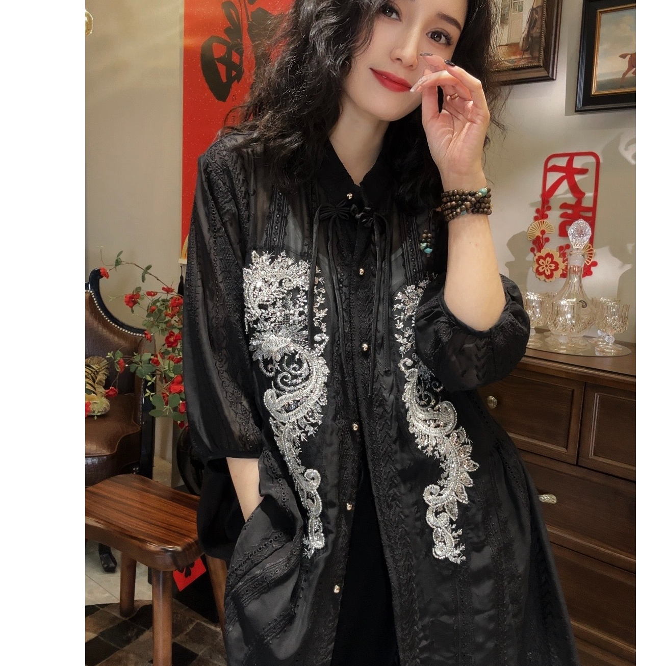LMXPPJ【粼绣】夏季气质女衬衫设计感重工刺绣钉珠亮片衬衣MX256