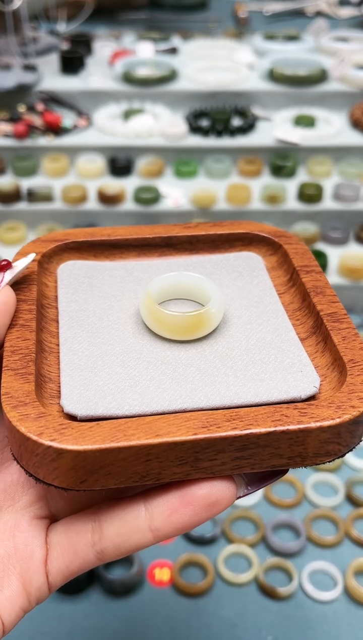 【闪购商品】和田玉戒指未镶嵌18号