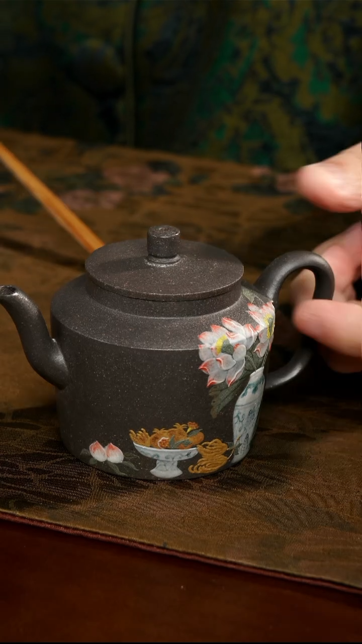 茶壶紫砂天青荷花折肩壶