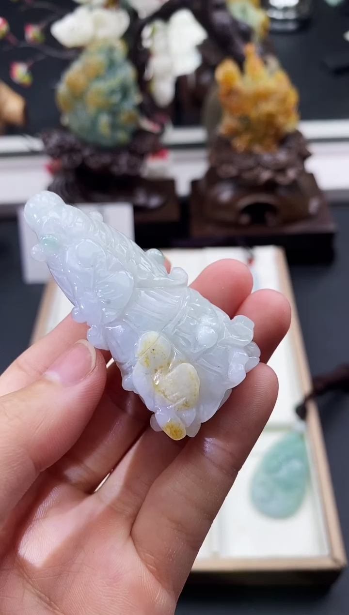 颈饰未镶嵌翡翠天然缅甸A货翡翠