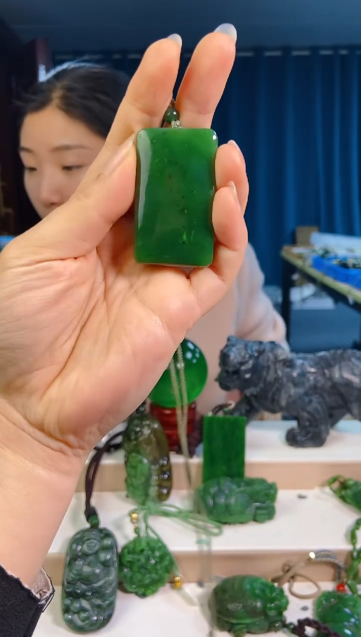 【闪购商品】和田玉未镶嵌挂件1