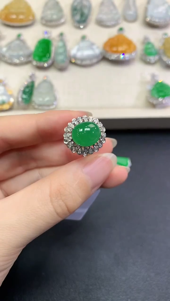 【闪购商品】翡翠戒指18K金镶嵌B122   