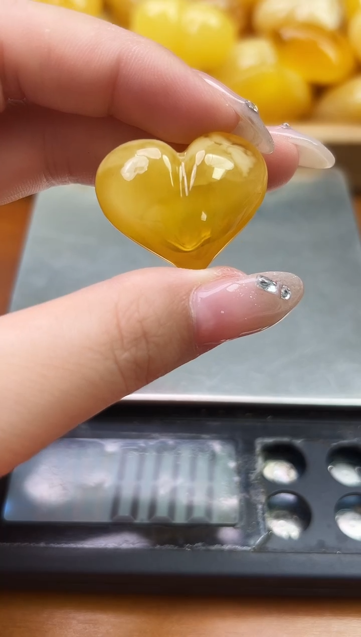未镶嵌琥珀裸石琥珀蜜蜡吊坠