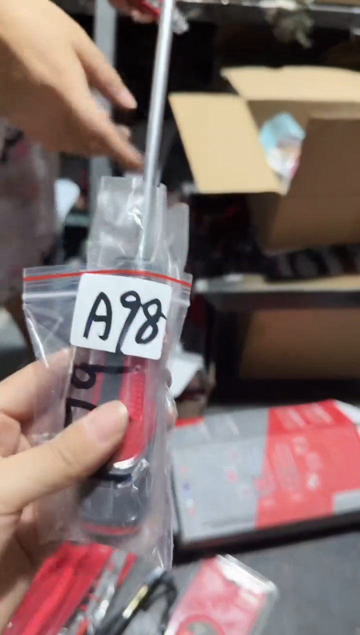 福利品A98      螺丝刀