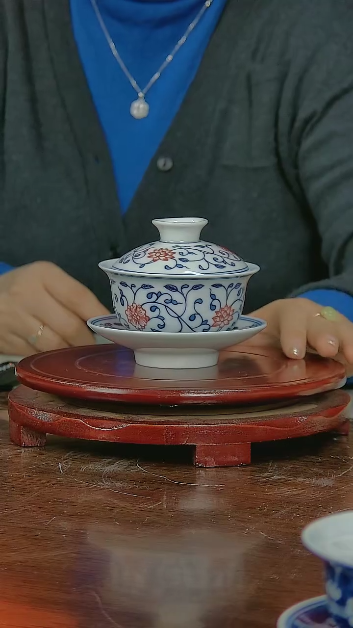 【闪购商品】007陶瓷供应链青花釉下缠枝莲三才盖碗