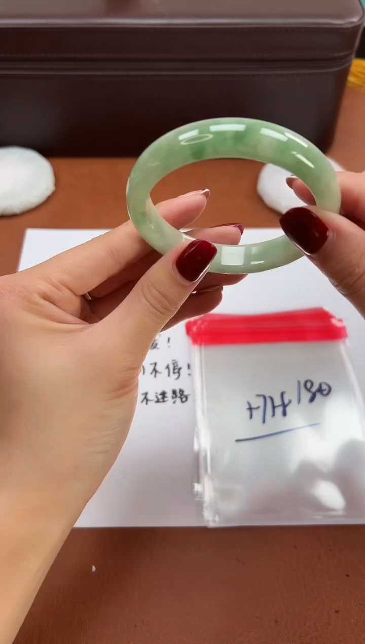 缅风精品手镯礼盒装180