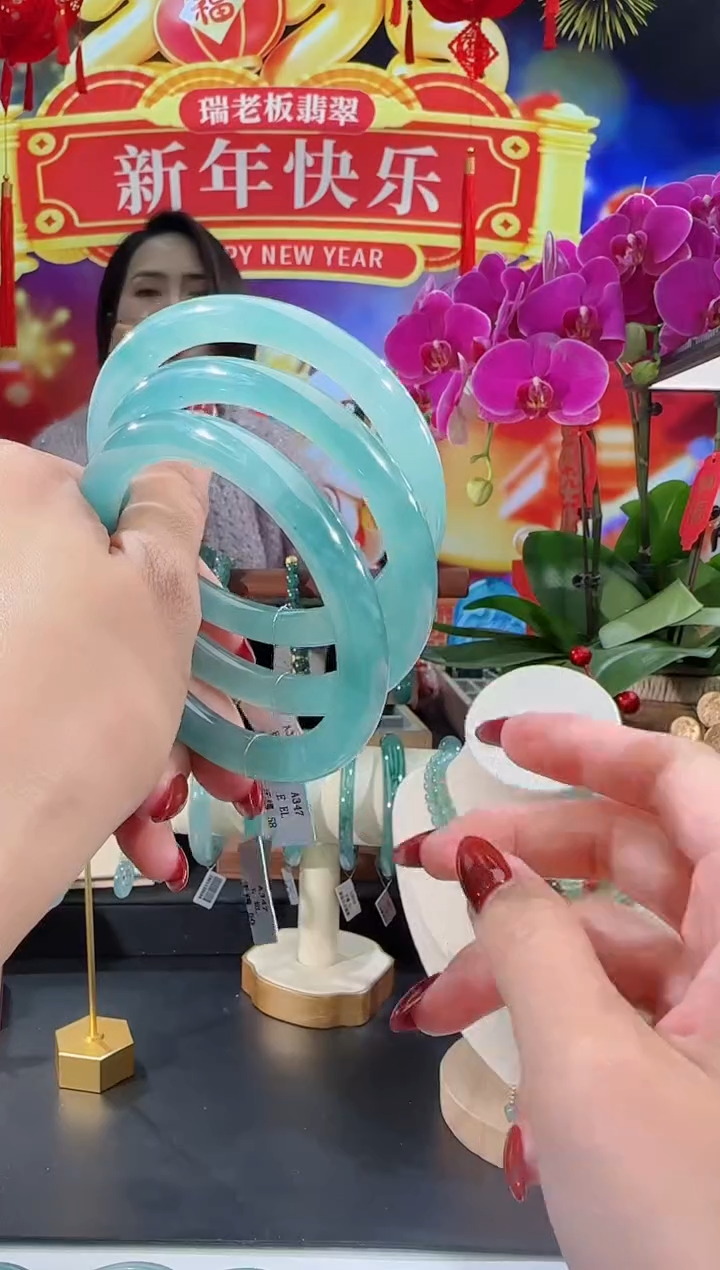 【闪购商品】翡翠手镯未镶嵌圆条圈口可选多样性发一