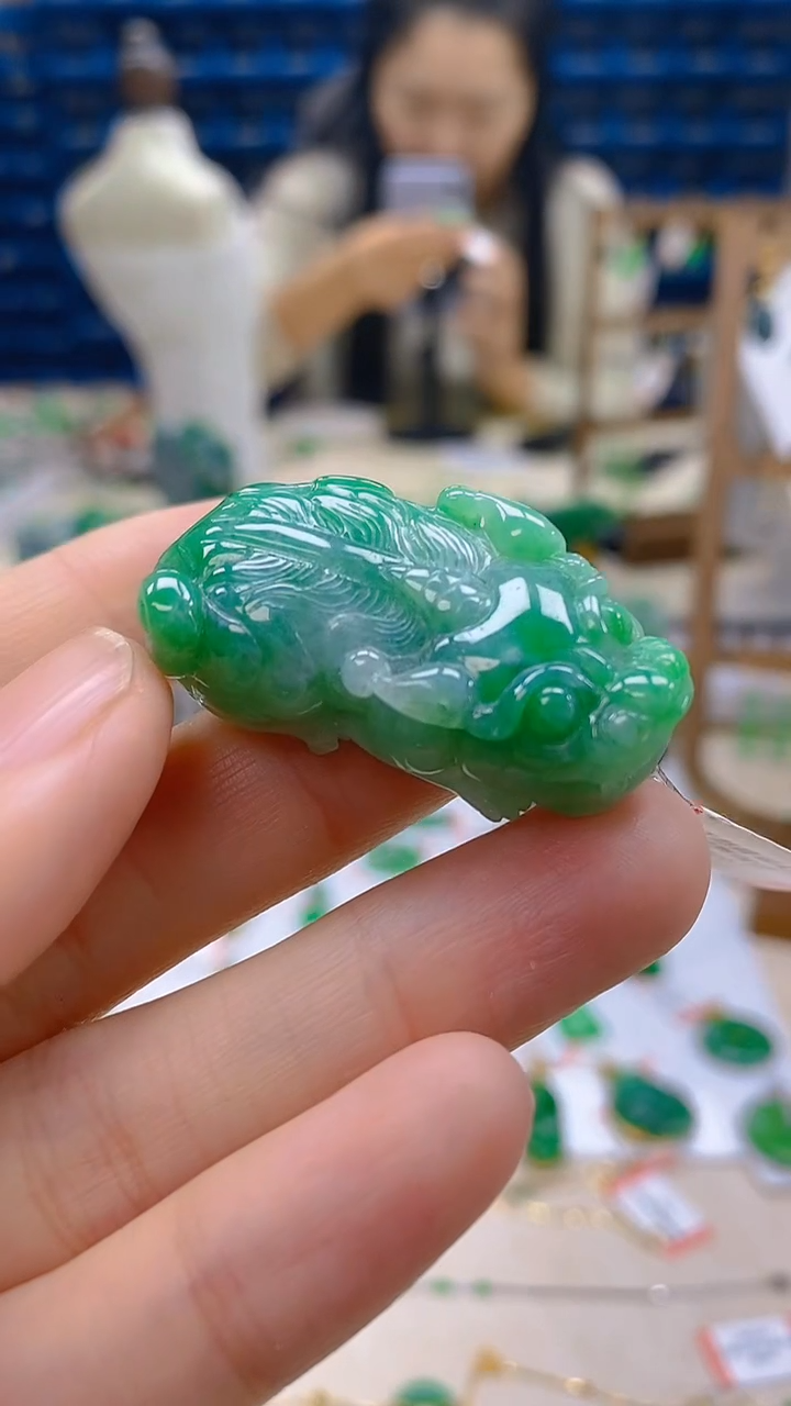 颈饰未镶嵌翡翠新号开播 全场乱卖