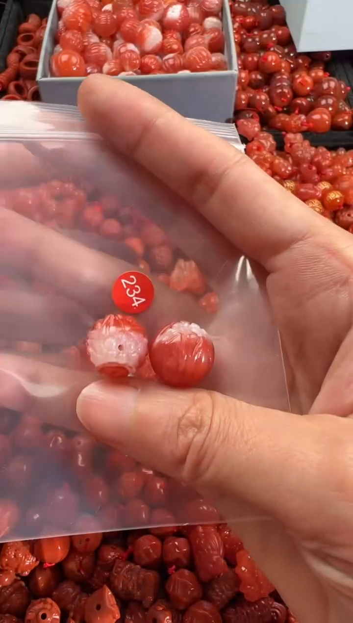【闪购商品】南红玛瑙颈饰未镶嵌1