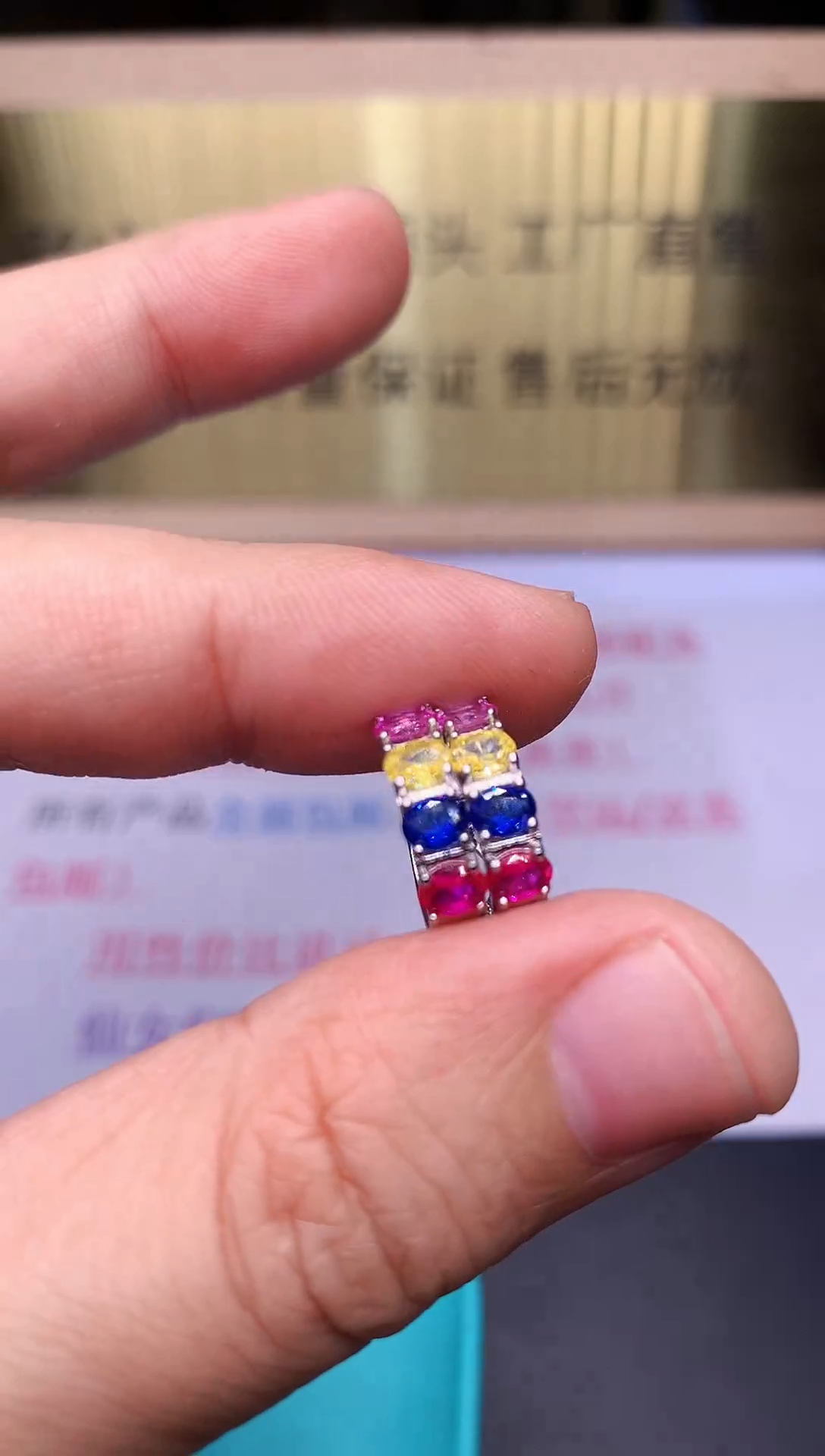 【闪购商品】蓝宝石耳饰银S925镶嵌........