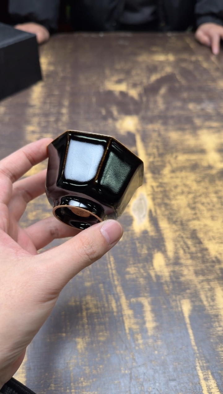 胖*哥黄灿 墨玉八方杯