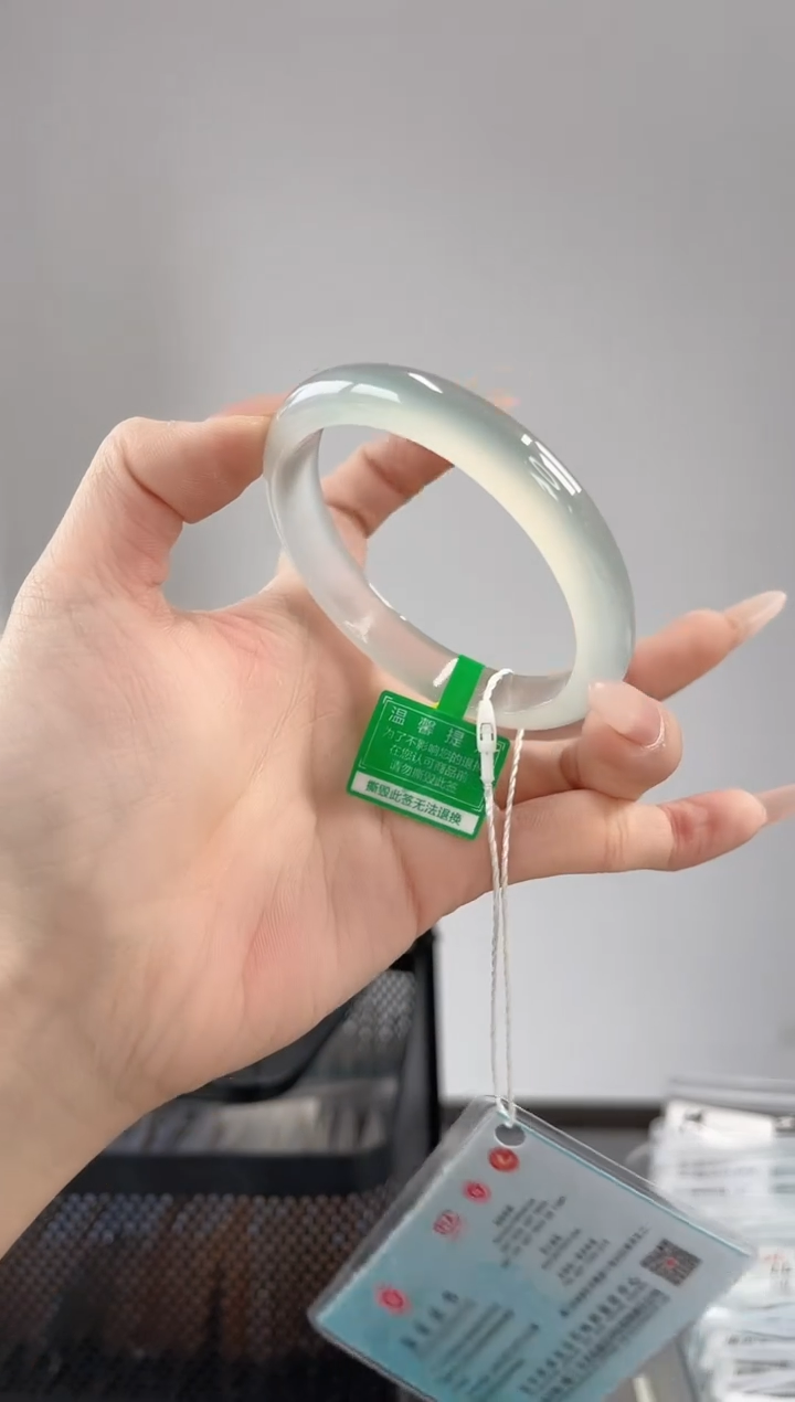 【闪购商品】玛瑙/玉髓手镯未镶嵌57-58圈口