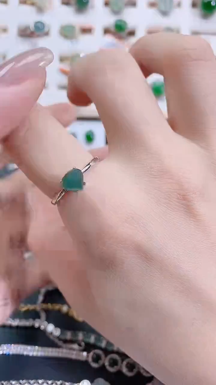 银S925镶嵌戒指翡翠天然翡翠