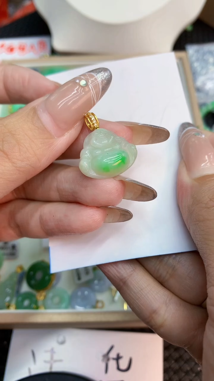 颈饰未镶嵌翡翠1