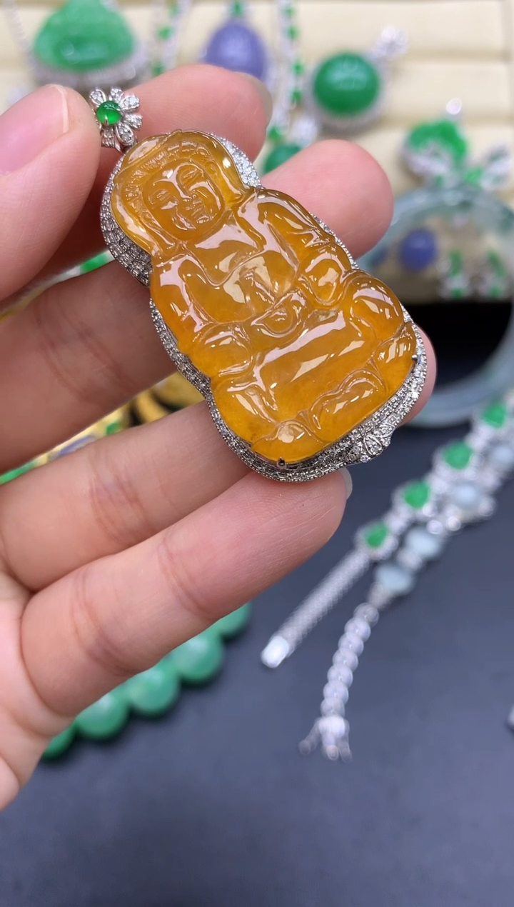 颈饰18K金镶嵌翡翠520-中国好珍宝1