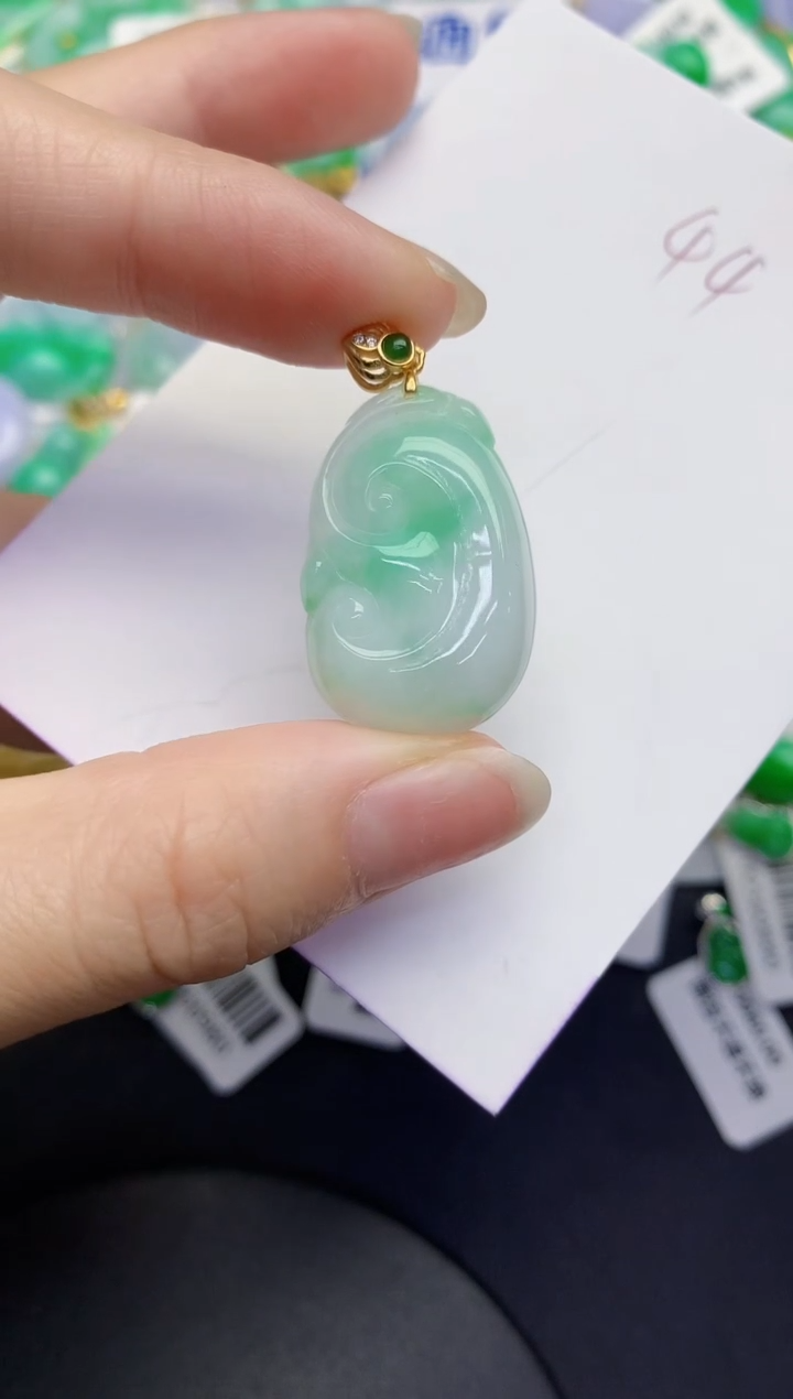 颈饰未镶嵌翡翠缅甸天然翡翠A货
