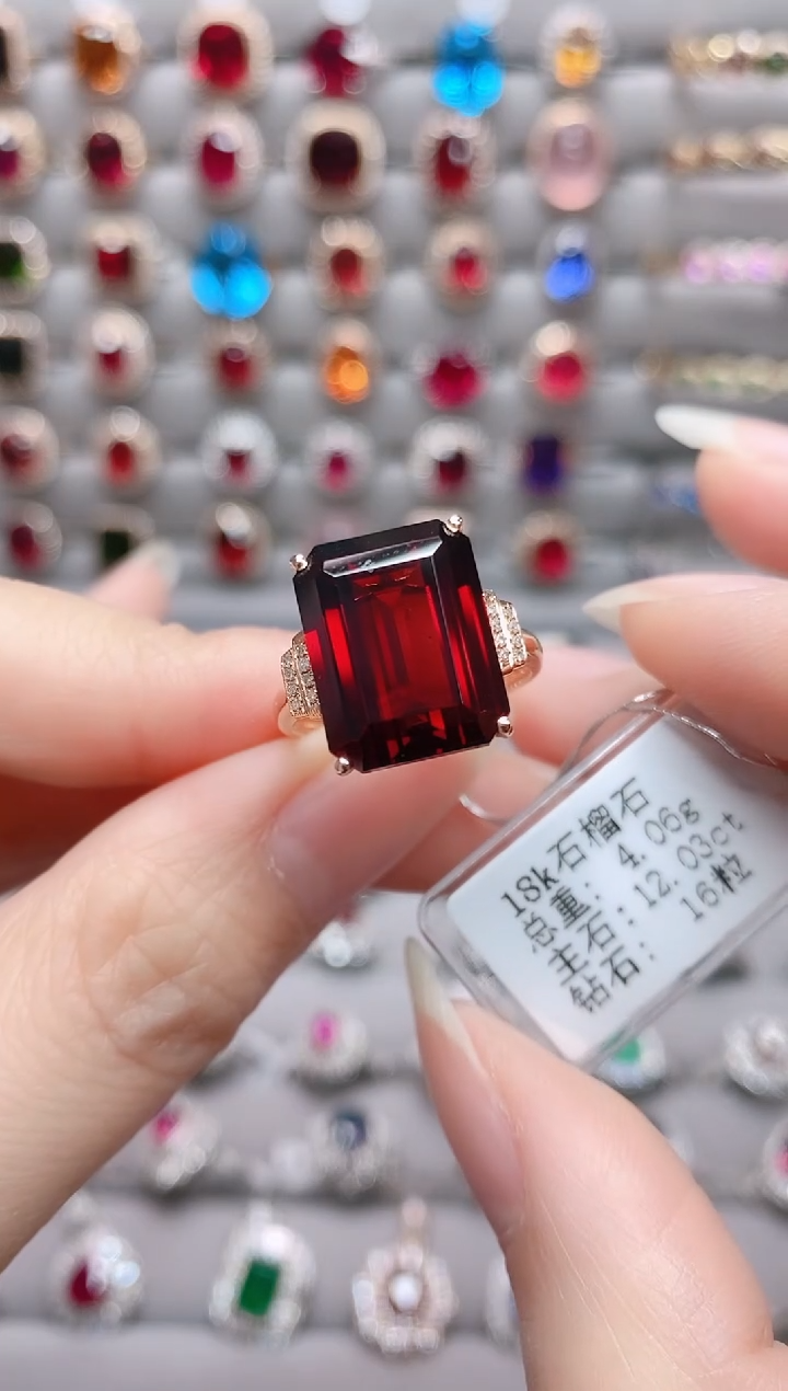 【闪购商品】石榴石18K金戒指18K金镶嵌.