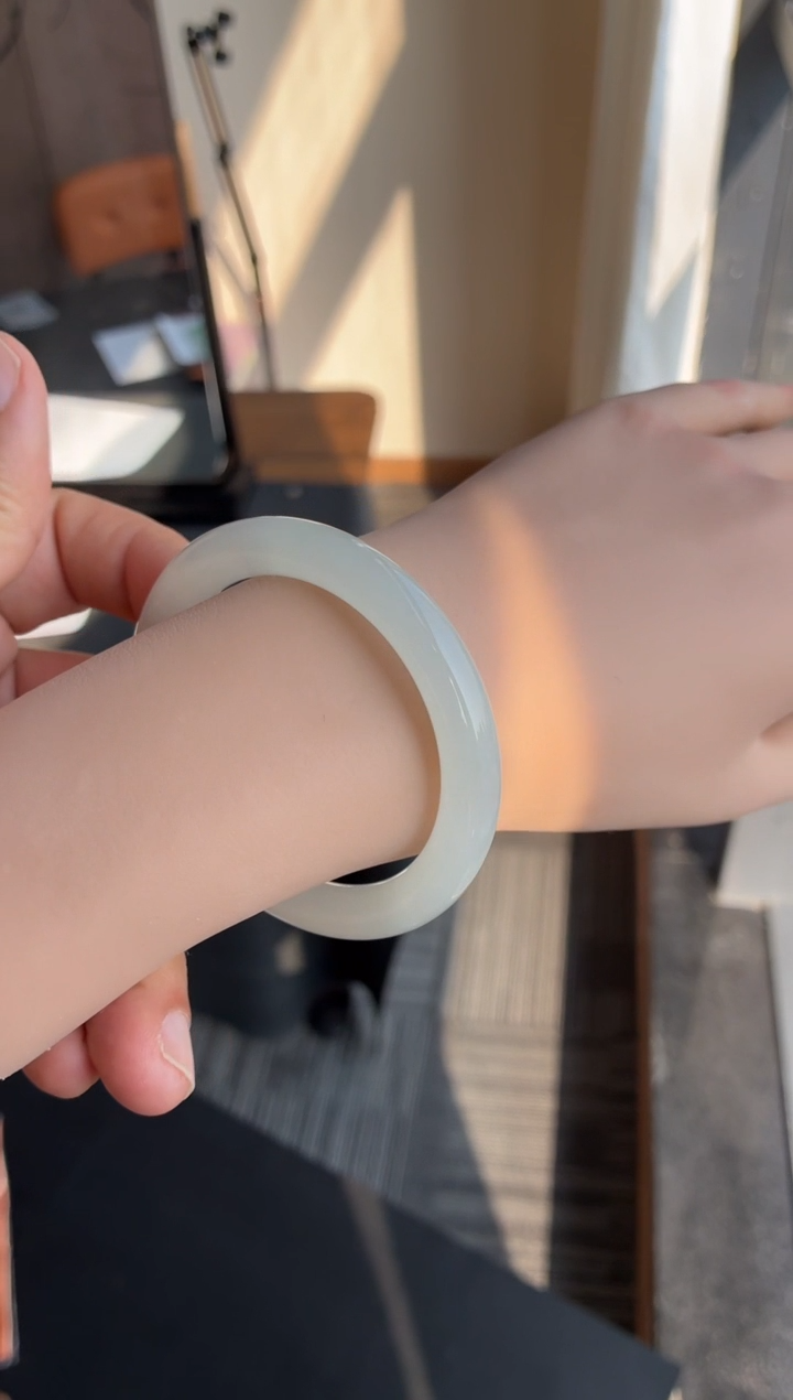 未镶嵌手镯翡翠86号52.5*8.6*8.7圆条