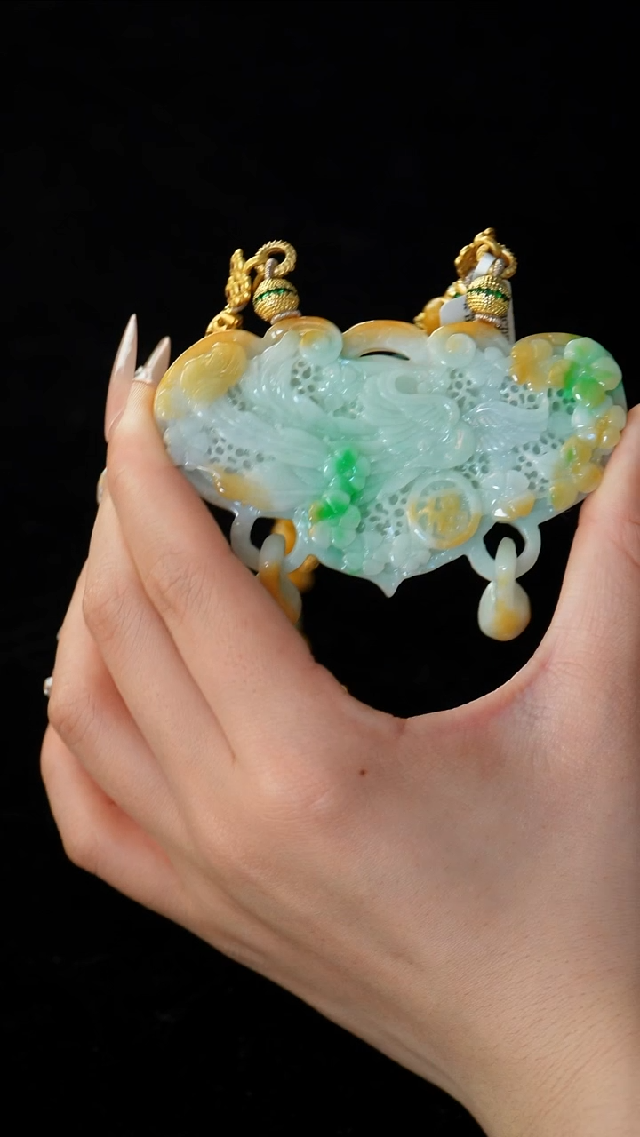 【闪购商品】翡翠颈饰未镶嵌凤穿牡丹