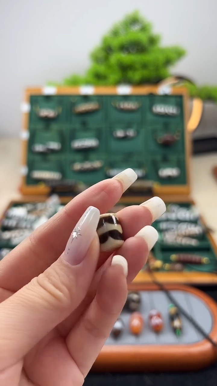 玛瑙/玉髓（覆膜）颈饰未镶嵌68（微瑕随机发货）