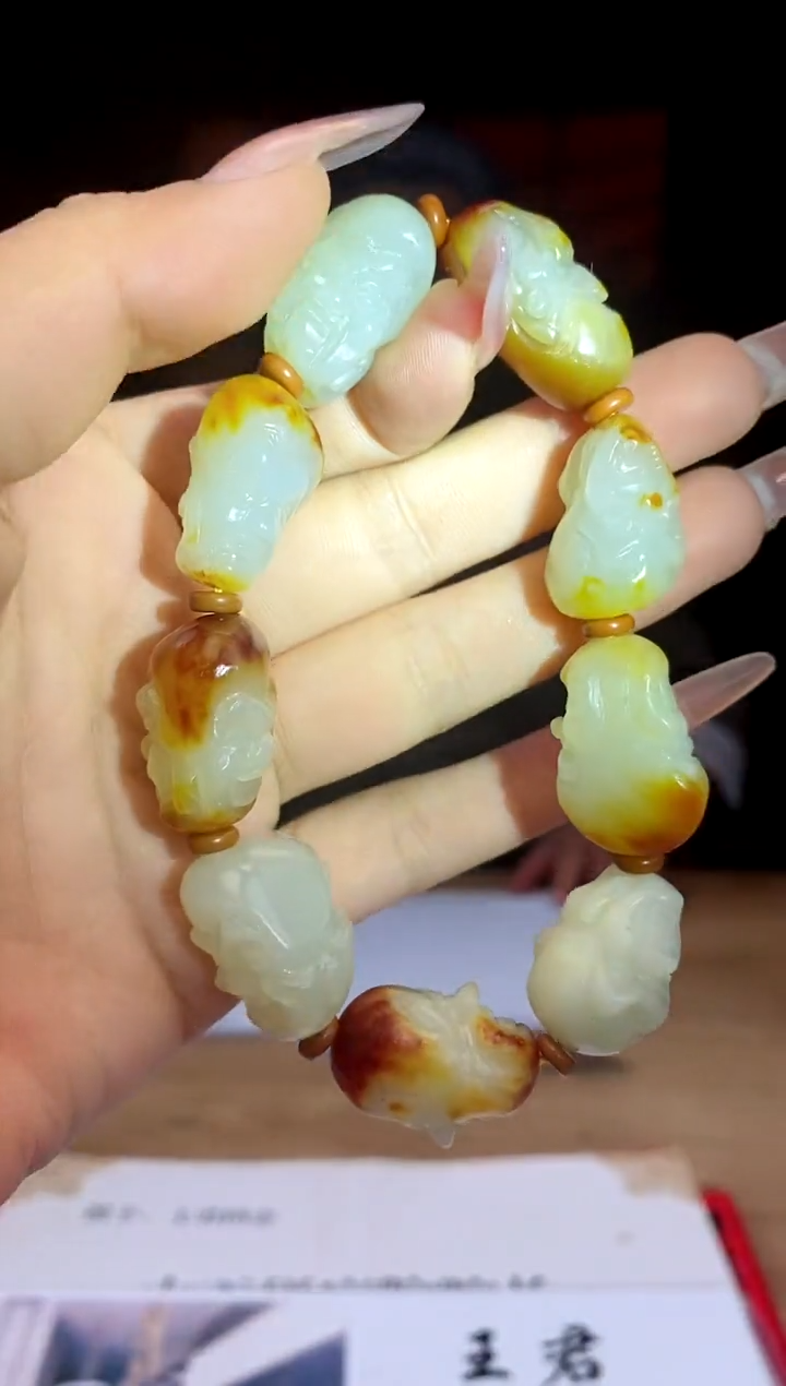 和田玉未镶嵌颈饰A869